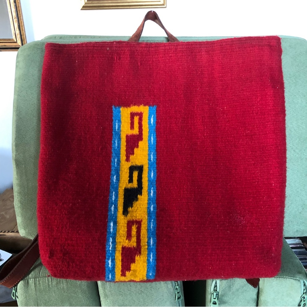 Handmade wool backpack - Picture 2 of 5
